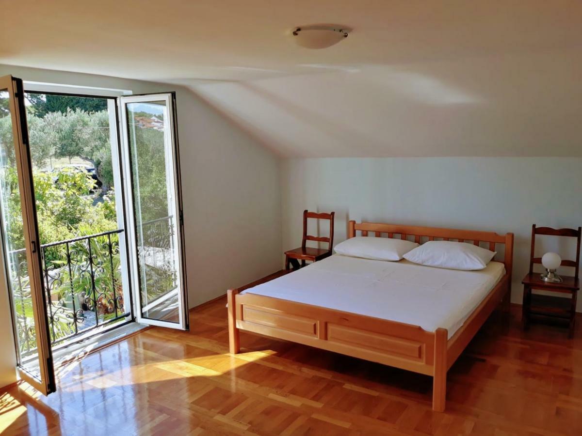 Apartments Andela スベティ・フィリップ・イ・ヤコブ エクステリア 写真